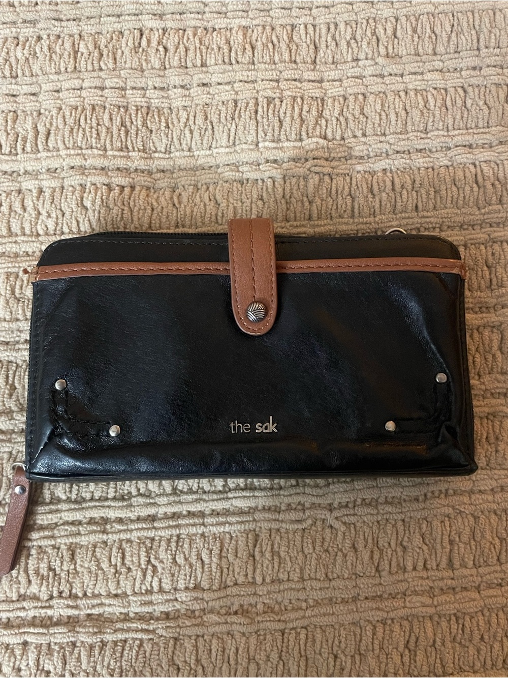 the sak Black and Brown Two-Tone Leather Wallet